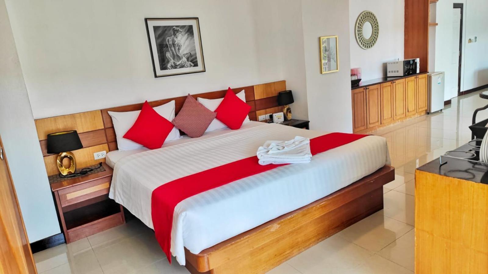 Patong Cocoon Apk Resort & Spa מראה חיצוני תמונה