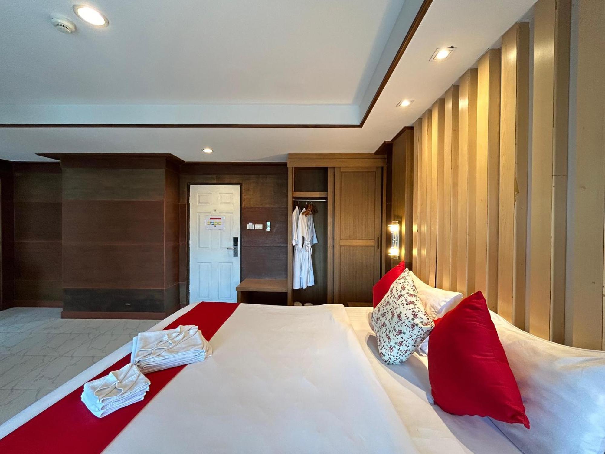 Patong Cocoon Apk Resort & Spa מראה חיצוני תמונה